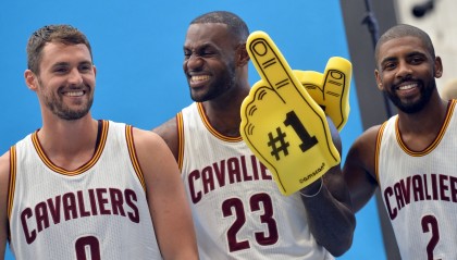 kaiyun app-意难平！当年乐福首节狂轰34分 最后1分钟欧文不喂球&amp;自己连铁3投