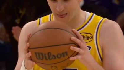 开云投注-卢卡绝杀掘金：湖人有季后赛氛围了？