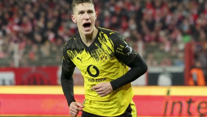 开云投注-施洛特贝克：续约尚未接近敲定，凯尔走了我肯定会跟新总监对话