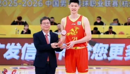 开云体育博彩-常规赛第十二轮：沉稳应战青春冲击，团队合力锁定胜局