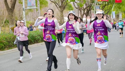 开云投注-上海樱花节女子10公里精英赛燃动春日，智利西梅桃李领跑健康生活