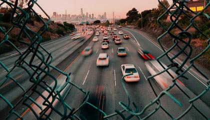 山东鲁能力保不败金身 国乒主力各自带队晋级四强